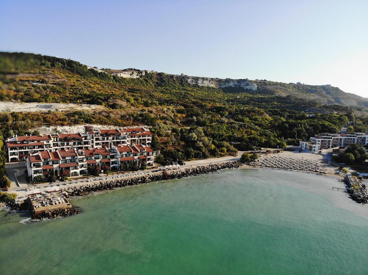 White Coast Beach Apartments Kavarna Bagian luar foto