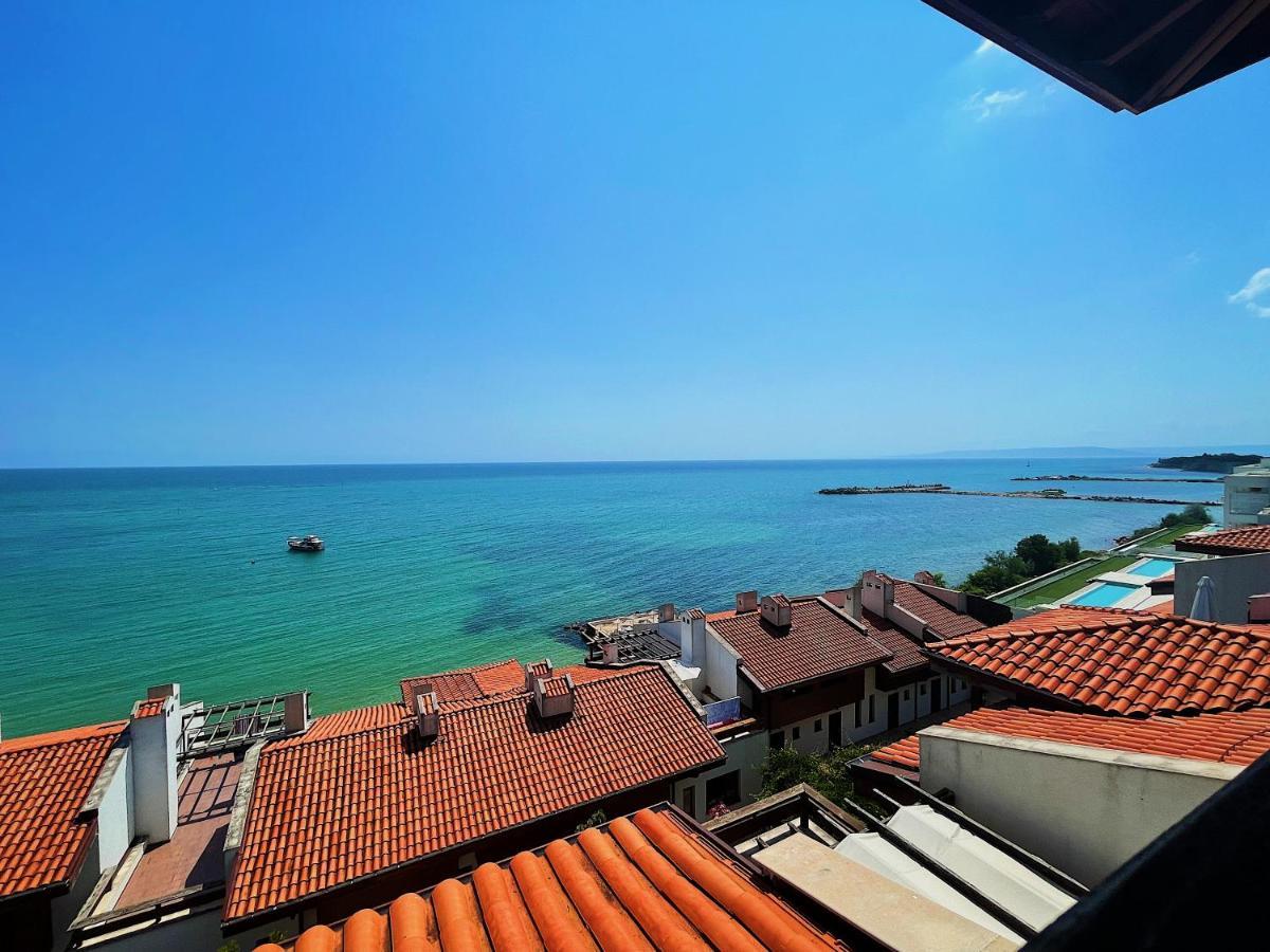 White Coast Beach Apartments Kavarna Bagian luar foto