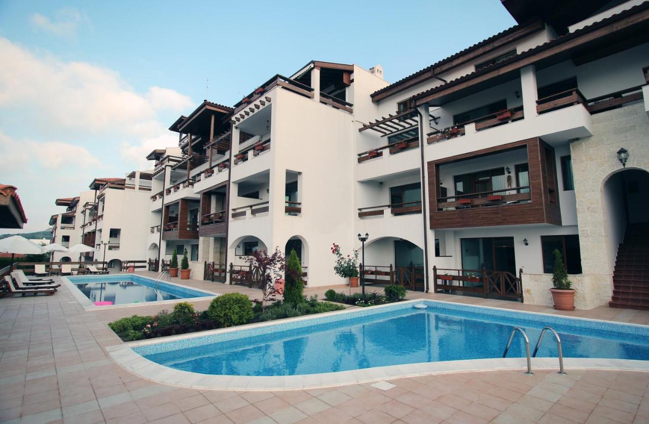 White Coast Beach Apartments Kavarna Bagian luar foto